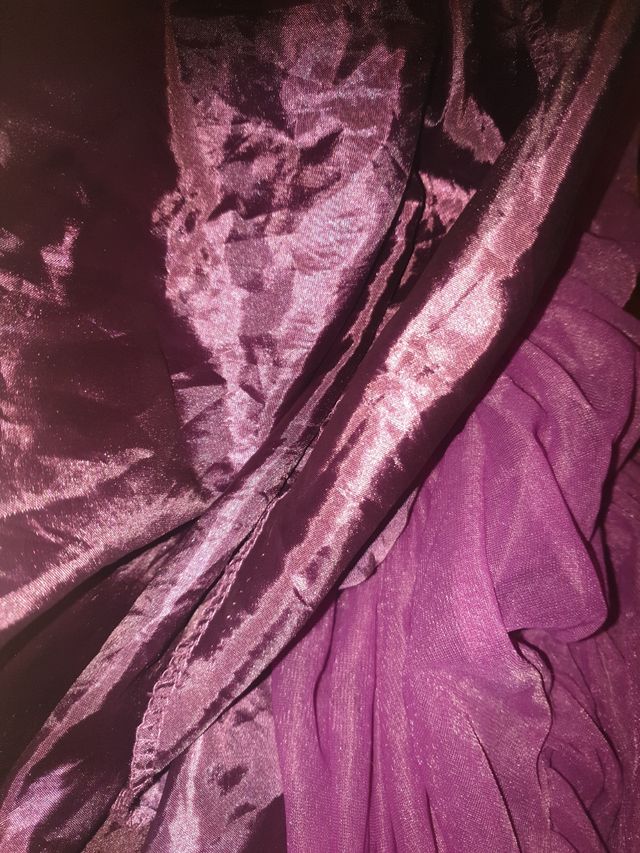 Falda morada vuelo de tul sin estrenar