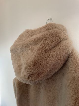 Chaqueton de pelo sintético beige