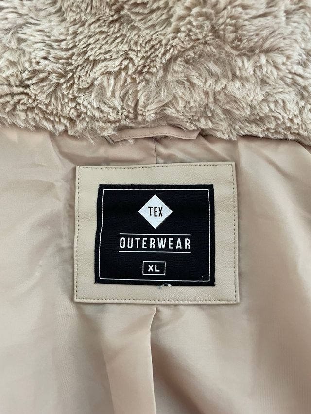 Chaqueton de pelo sintético beige