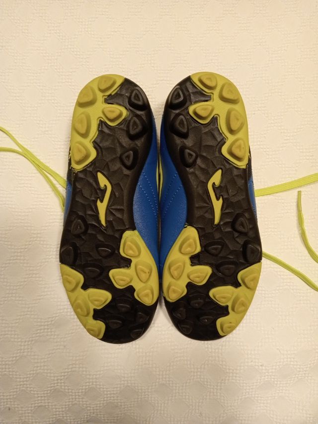Bota futbol niño Joma número 33
