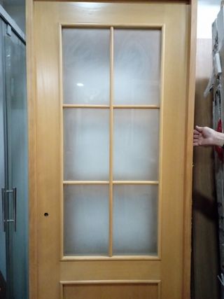 Puerta de 203x72'5 cm de haya vaporizada a derecha