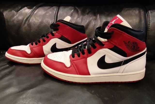 Nike Air Jordan 1 mid retro Chicago 42.5