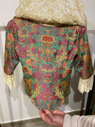 Traje de fallera de niña