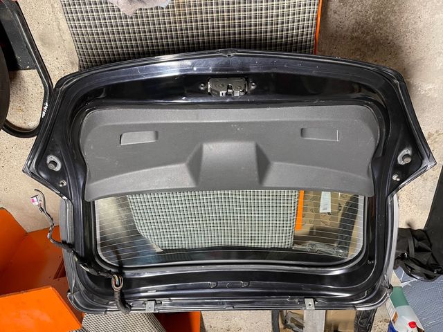 Porton trasero con aleron Opel Corsa D OPC