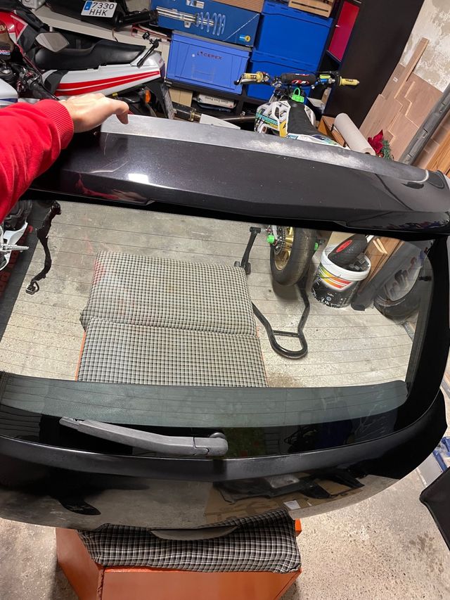 Porton trasero con aleron Opel Corsa D OPC