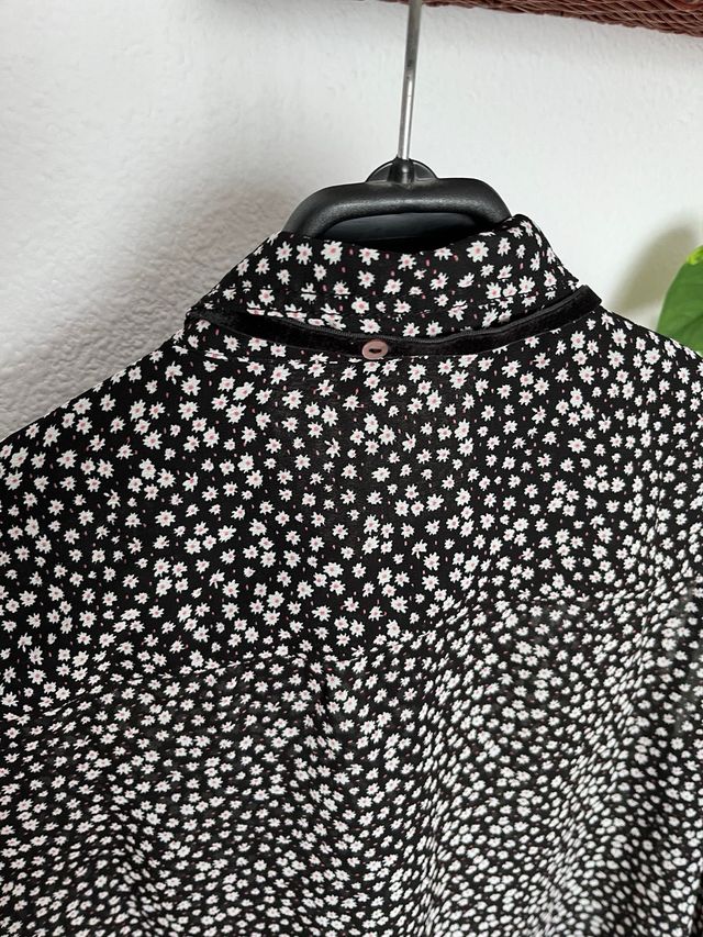 Camisa de flores