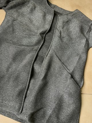 Chaqueta plateada con brillo T.m/l