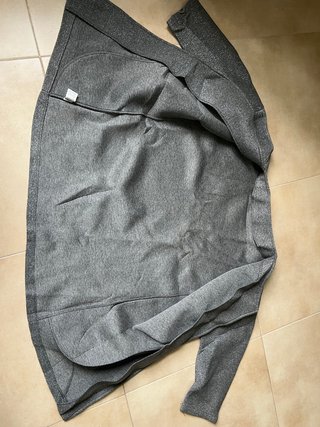 Chaqueta plateada con brillo T.m/l