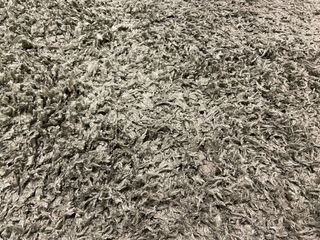 Alfombra gris