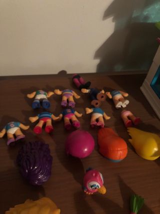 Casa pinypon con muñecos y accesorios