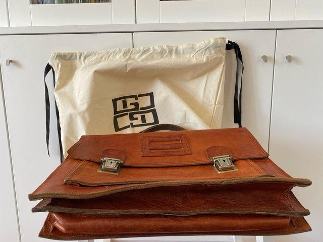 Maletín cuero grueso vintage