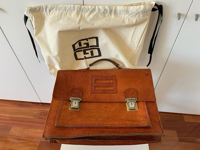 Maletín cuero grueso vintage