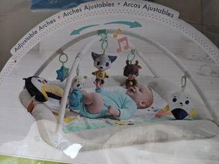 Gimnasio bebe Tiny love. Como nuevo. Lavado