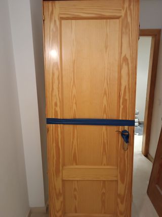 Puerta de madera 
