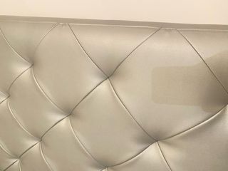 cabecero acolchado plateado