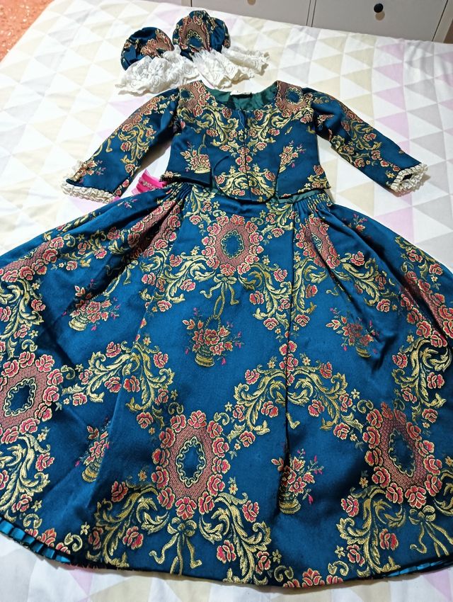 Vestido de fallerita azul oscuro 2 mangas 6 -7años