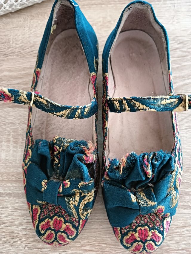 Vestido de fallerita azul oscuro 2 mangas 6 -7años