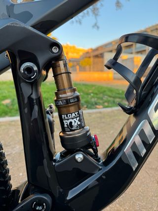 MEGAMO TRACK AXS RACE 29’ TALLA S