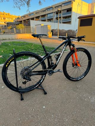 MEGAMO TRACK AXS RACE 29’ TALLA S