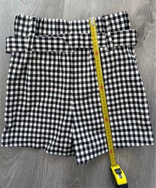 Falda pantalón de cuadros de Bershka en talla 38