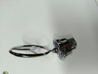 Insignia mercedes 