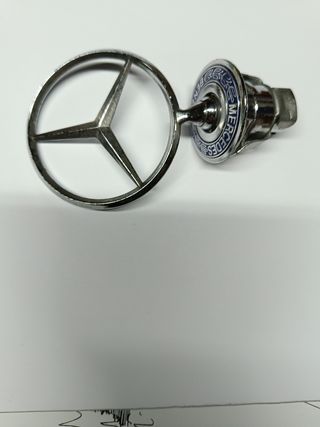 Insignia mercedes 