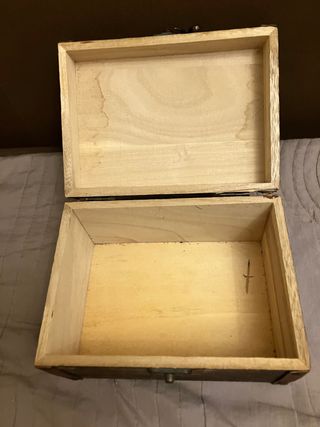 caja de madera