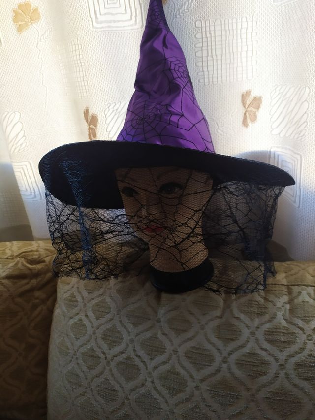 Vestido de bruja,edad 7,8,años.