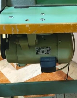 Maquina de coser refrey coser