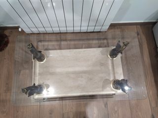 Mesa de centro de mármol y cristal