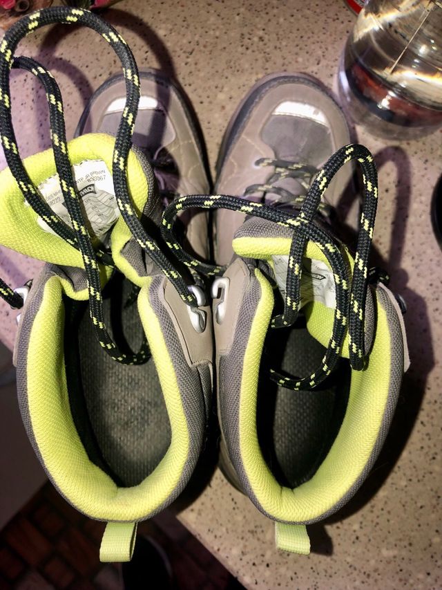 Botas de montaña niño