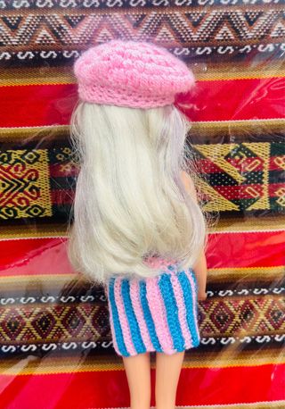 lote de muñeca tipo barbie👚💄👗🌈👙