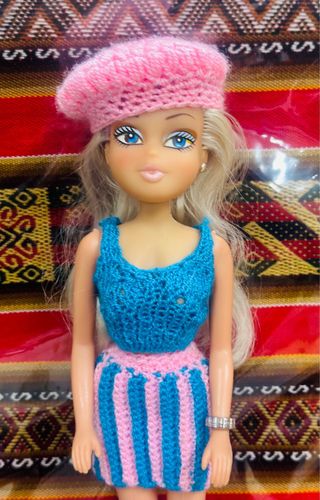 lote de muñeca tipo barbie👚💄👗🌈👙