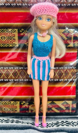 lote de muñeca tipo barbie👚💄👗🌈👙