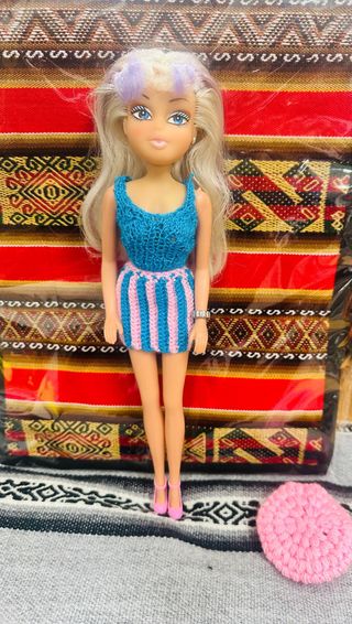 lote de muñeca tipo barbie👚💄👗🌈👙
