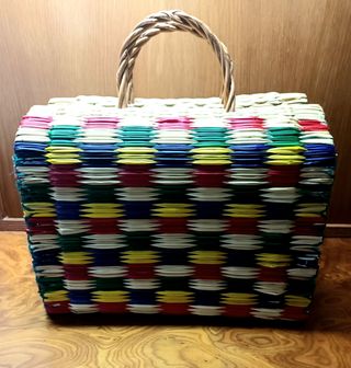 Bolso  con colgante de sargadelos