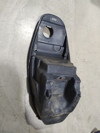 -Kymco Agility City 125cc. Cofre