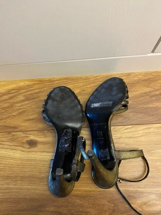 Zapatos tacón Dorados Hoss Intropia 37