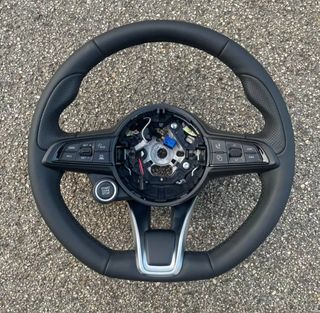 Volante Alfa Romeo Giulia 