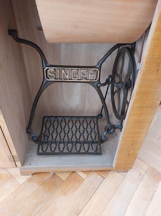 Maquina de coser SINGER de 1901
