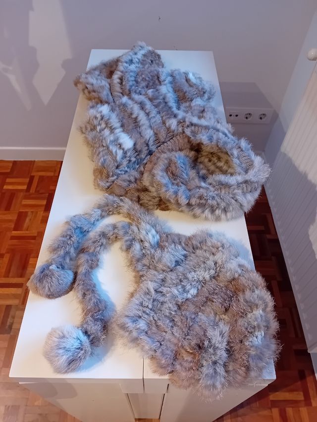 Gorro y bufanda piel