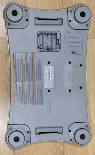 Wii Balance Board en su caja.