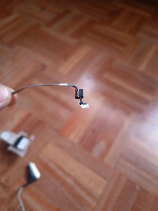 Cable pantalla portatil DC02001F010