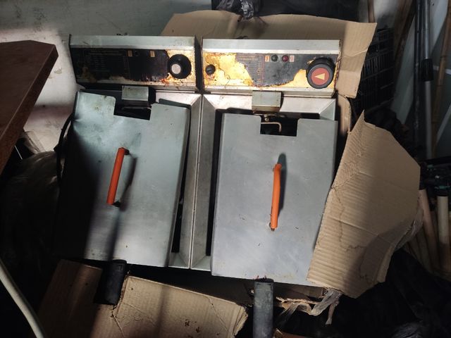 Freidora doble 8/9L y otra chica de 3/4L