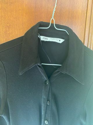 Camiseta de mujer negra de zara talla M