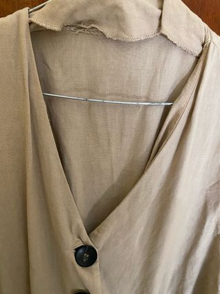 Peto de zara talla S en color marron