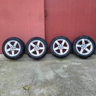 4 llantas Audi R16 con neumáticos Continental