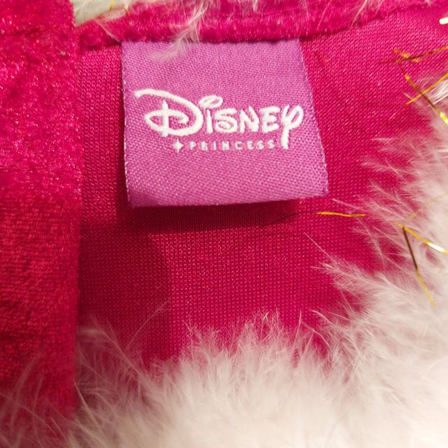 Rosa 25€. Bella rojo 25€ Frozen con zapato 30€.