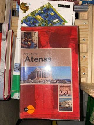 Guias de viaje diferentes editoriales