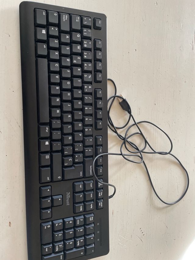 Teclado con cable